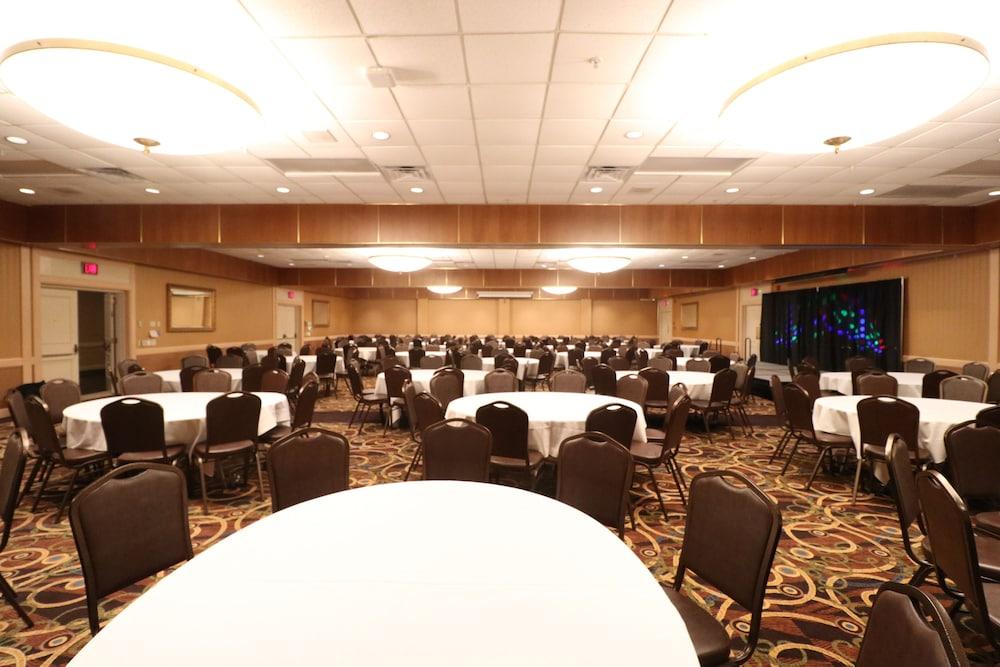 Hotel Mead Resorts & Conventions Center photo 59