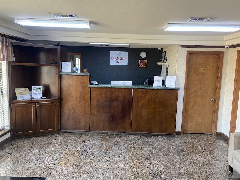 Diamond Inn photo 3