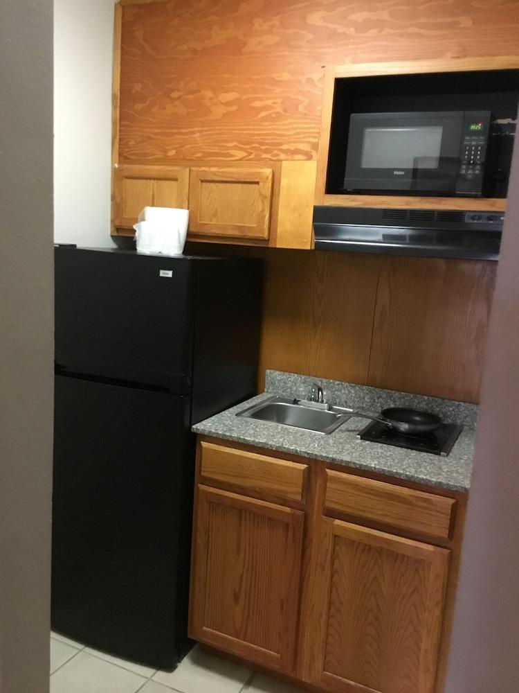 Aviation Inn photo 14