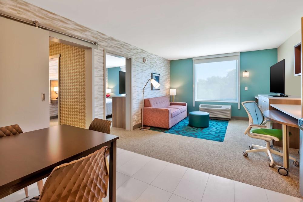 Home2 Suites by Hilton Saginaw, MI photo 11