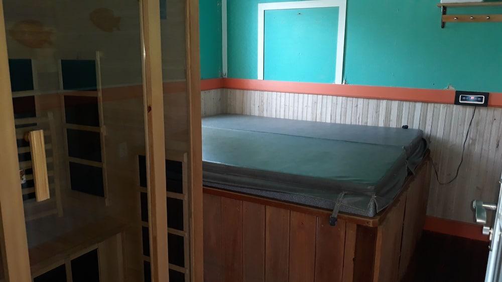 Columbine INN photo 9