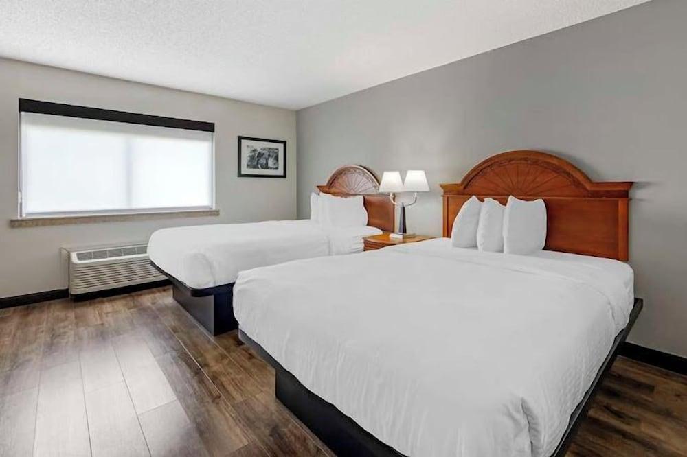 Best Western Shelbyville Inn and Suites Celebration Inn photo 16