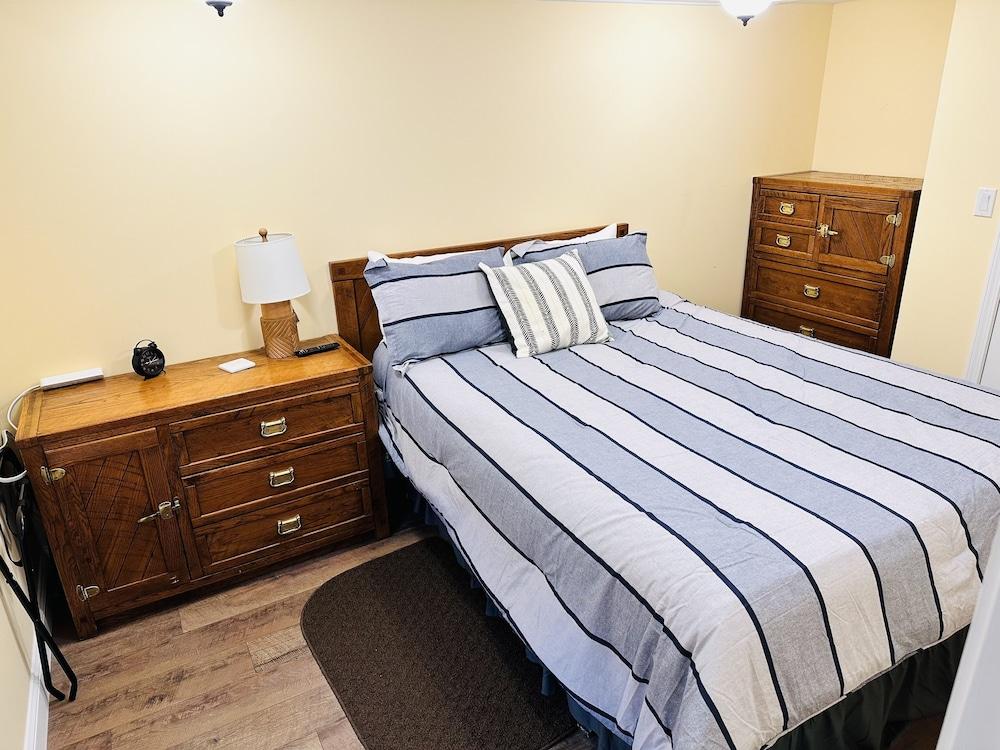 Maple Leaf Motel photo 9