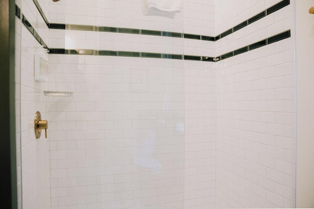 The Woodward Hotel photo 25