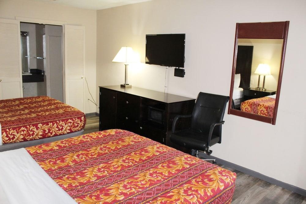 Huntington Inn photo 23