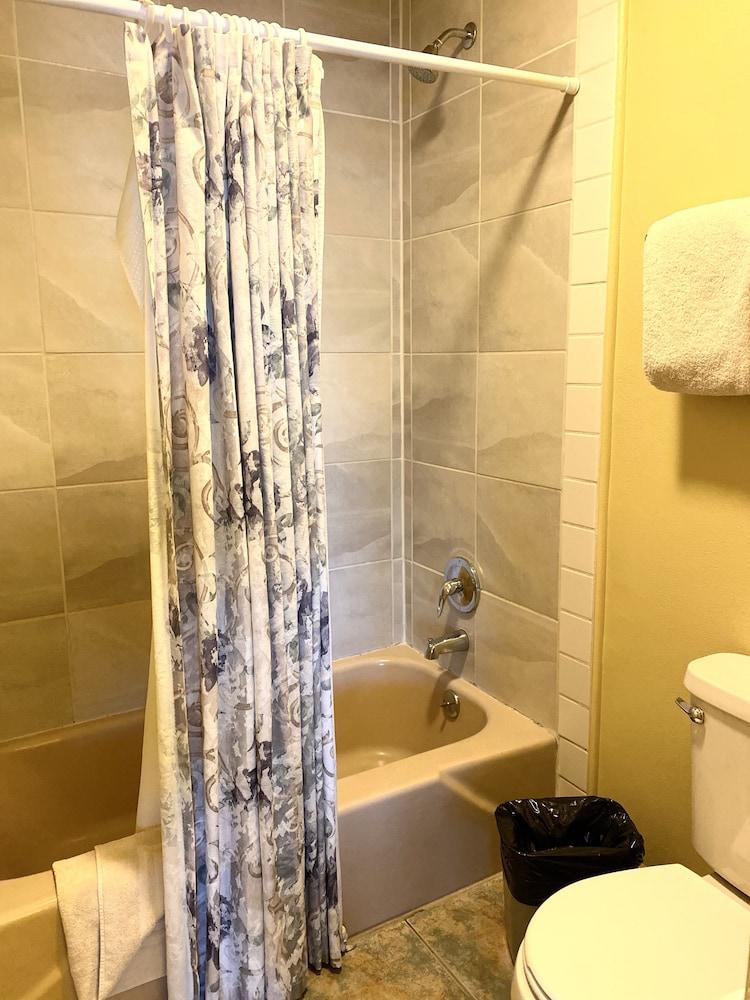Tahoe Lakeshore Lodge & Spa photo 33