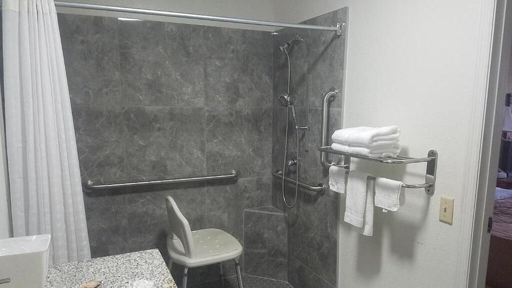 Sylvania Inn photo 23