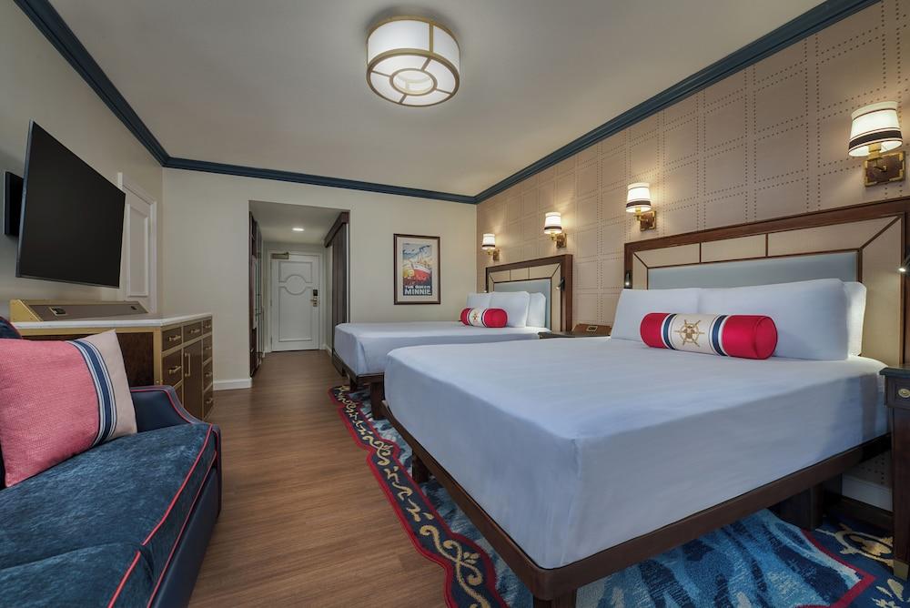 Disney's Yacht Club Resort photo 8