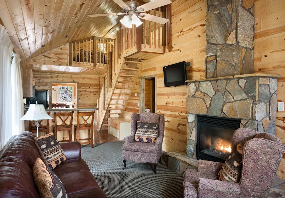 Rock Crest Lodge And Cabins photo 24
