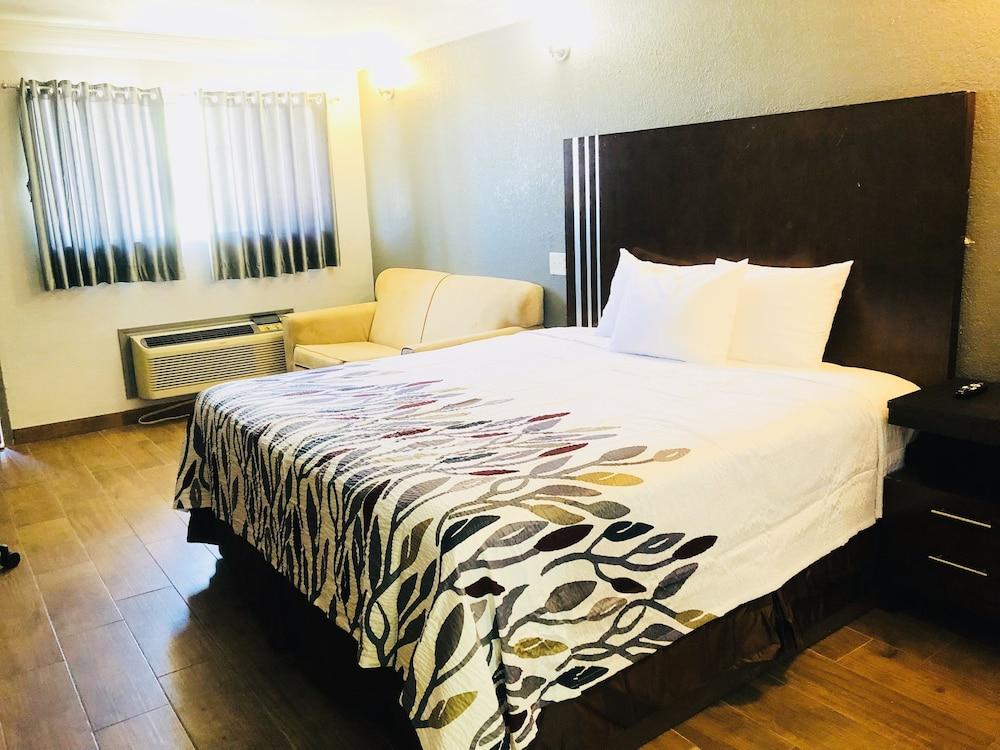 Budget Inn and Suites photo 9