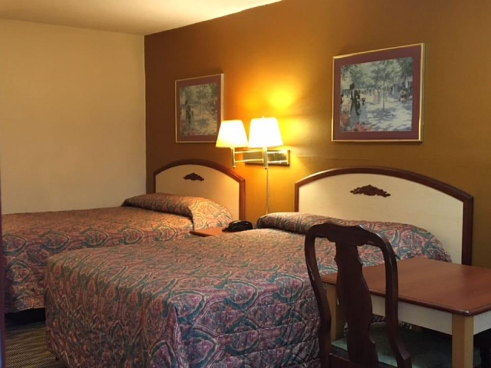 Suite Stay Talladega photo 7
