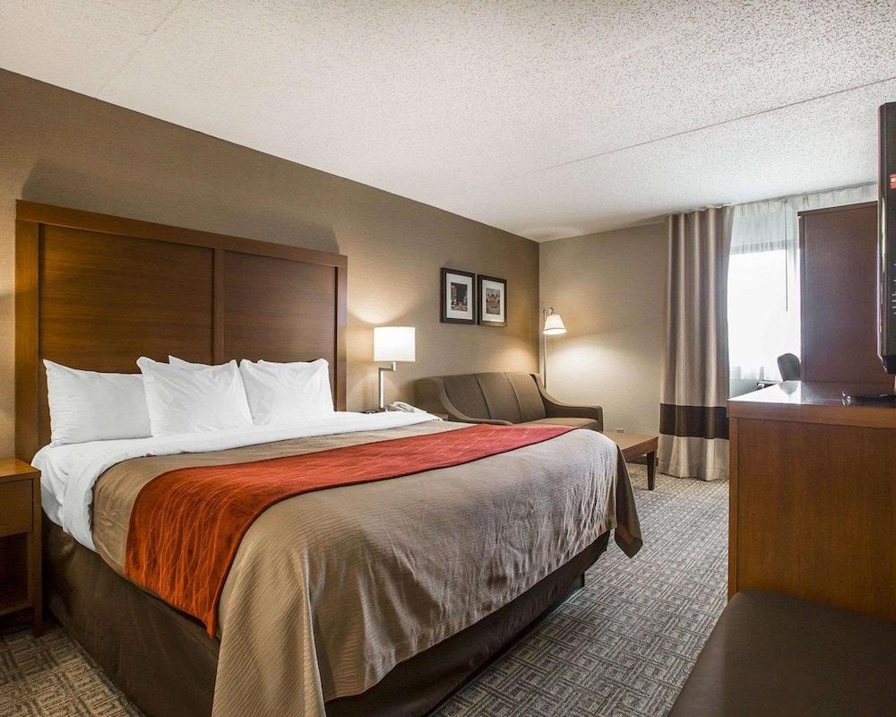 The Clocktower Hotel at Century House, an Ascend Collection Hotel photo 8