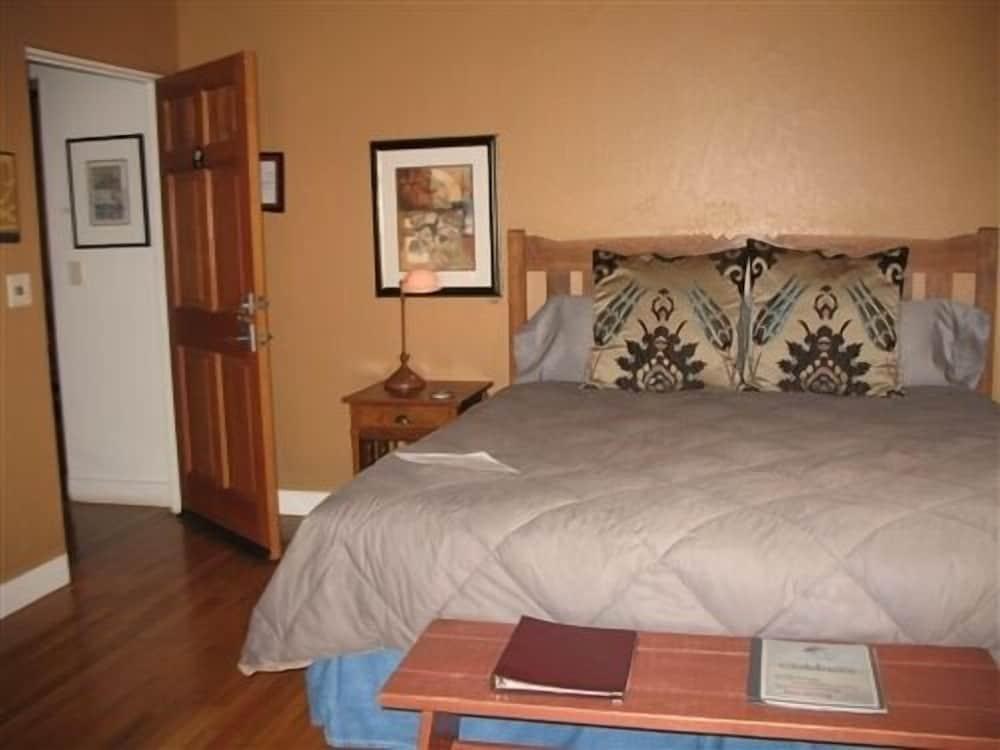Bear Mountain Lodge photo 6