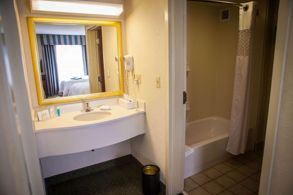 Hampton Inn & Suites Springfield-Southwest photo 23