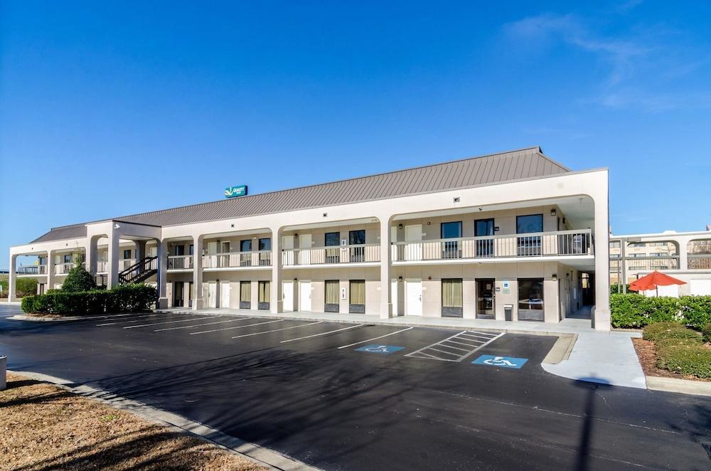 Quality Inn Lumberton North photo 2