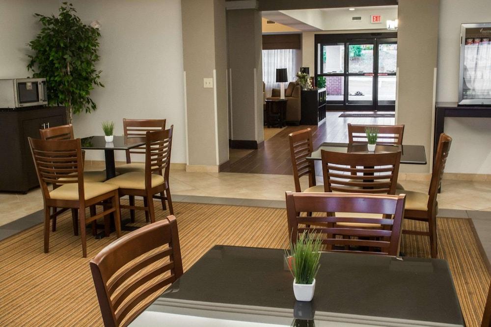 Sleep Inn And Suites photo 21