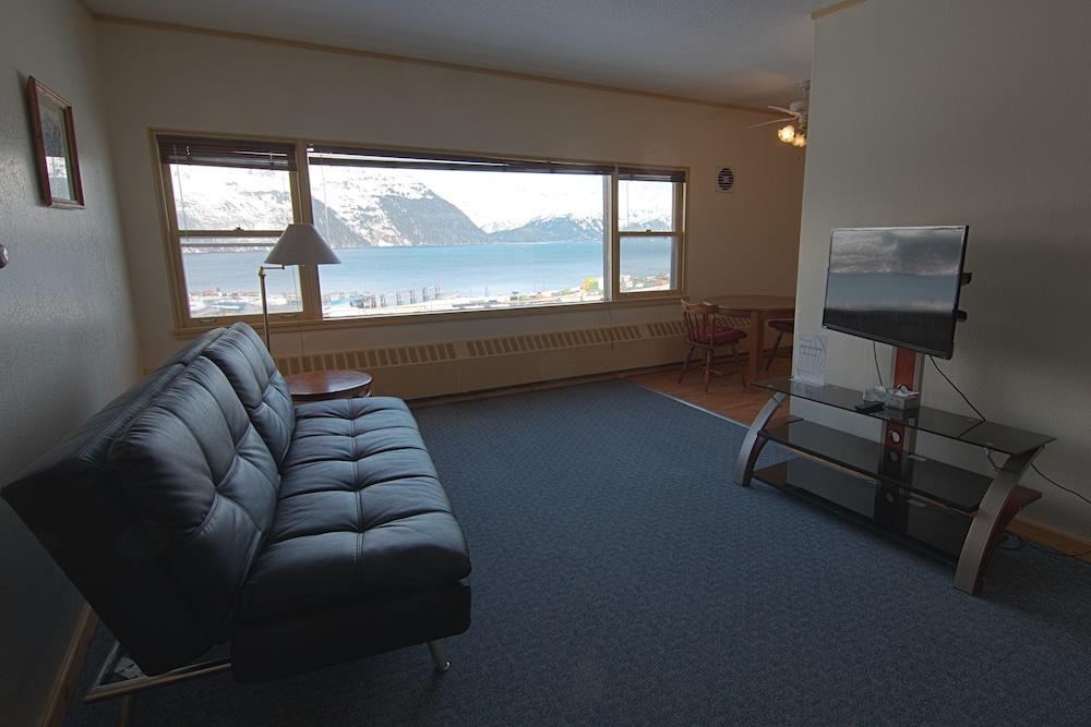 Glacier View Condo Suites photo 27