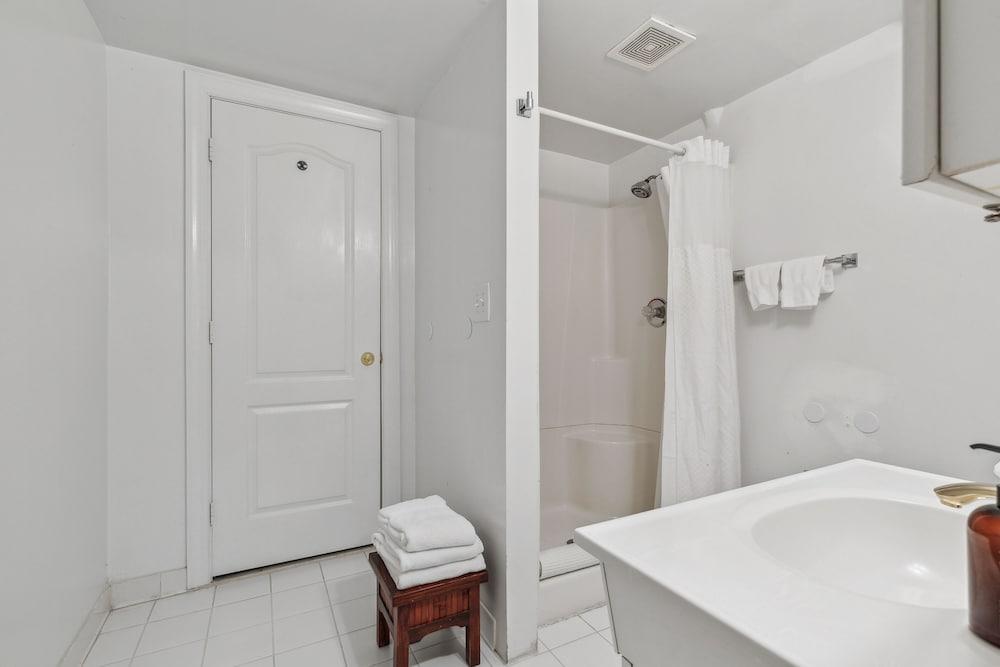 The Columbia Inn at Peralynna Manor photo 89