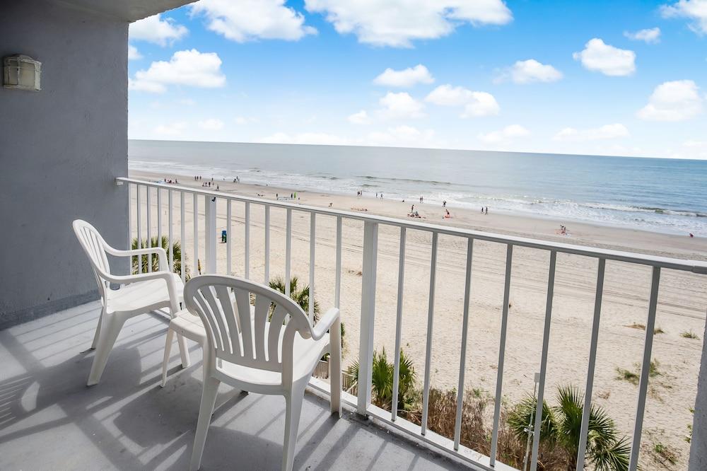 Blu Atlantic Oceanfront Hotel & Suites photo 41