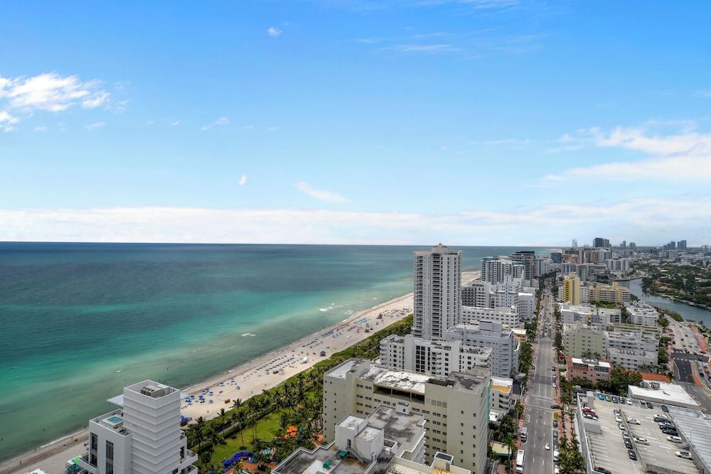 Residences at Fontainebleau Miami photo 35