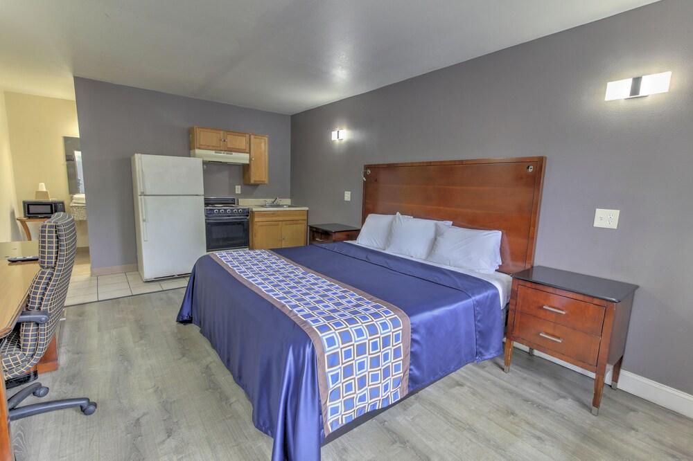 Budget Lodge photo 5