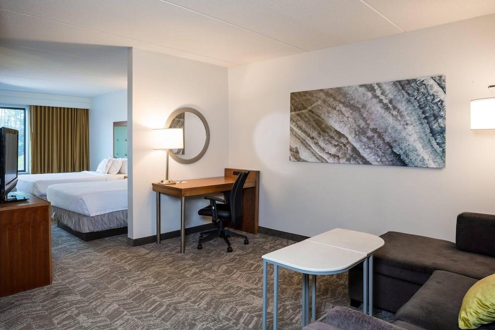 Springhill Suites by Marriott Hampton Coliseum photo 1