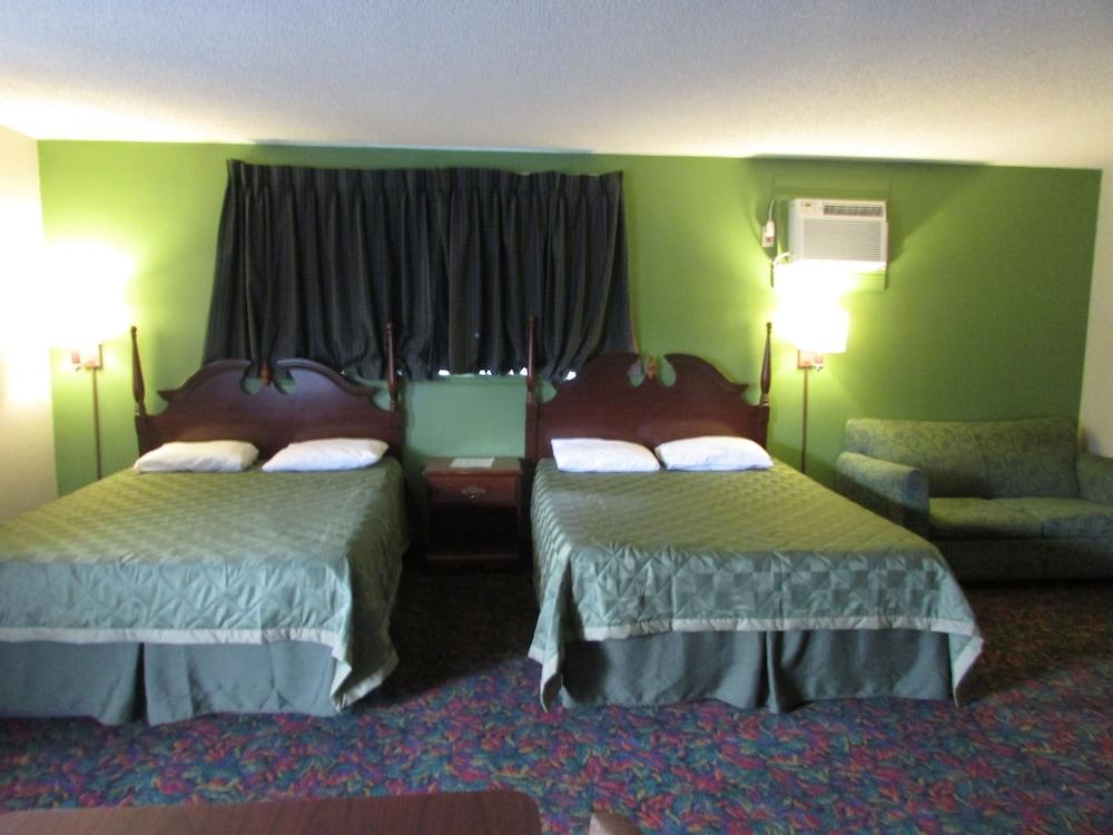 Gas Lite Motel photo 14