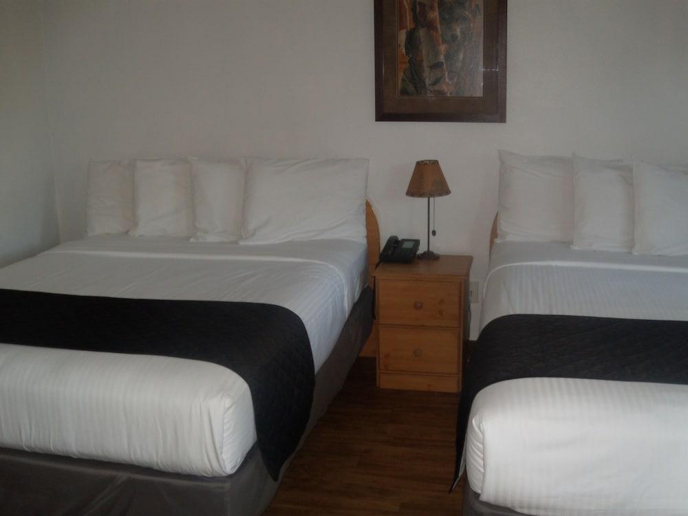 Corral Creek Lodge photo 3