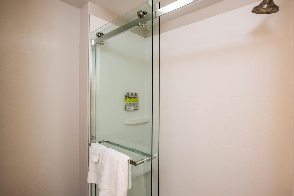 Holiday Inn Express Hotel & Suites Fairburn by IHG photo 13