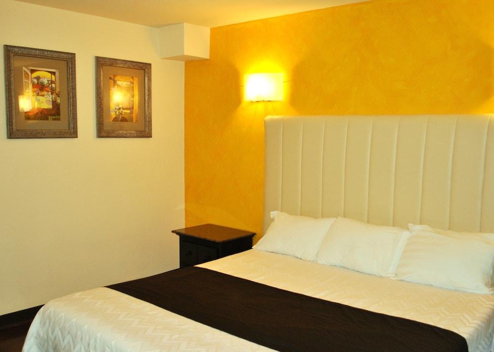 Surfside Motel photo 5