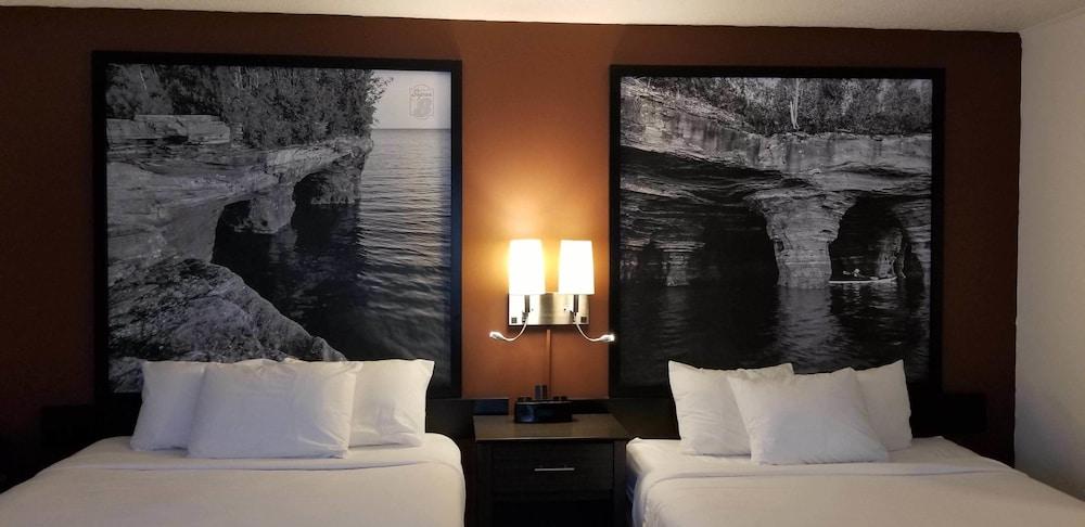 Super 8 by Wyndham Ashland photo 16