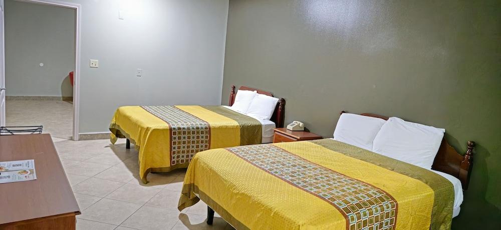 Texas Inn and Suites RGV photo 41
