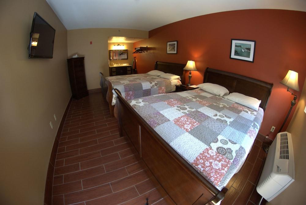 Put in Bay Victory Station Hotel photo 20