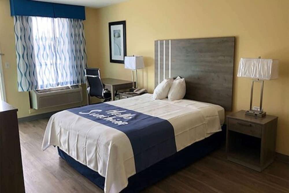 Days Inn by Wyndham Cape Carteret near Emerald Isle photo 10
