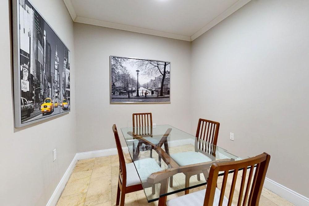 Nuvo Suites Hotel photo 50