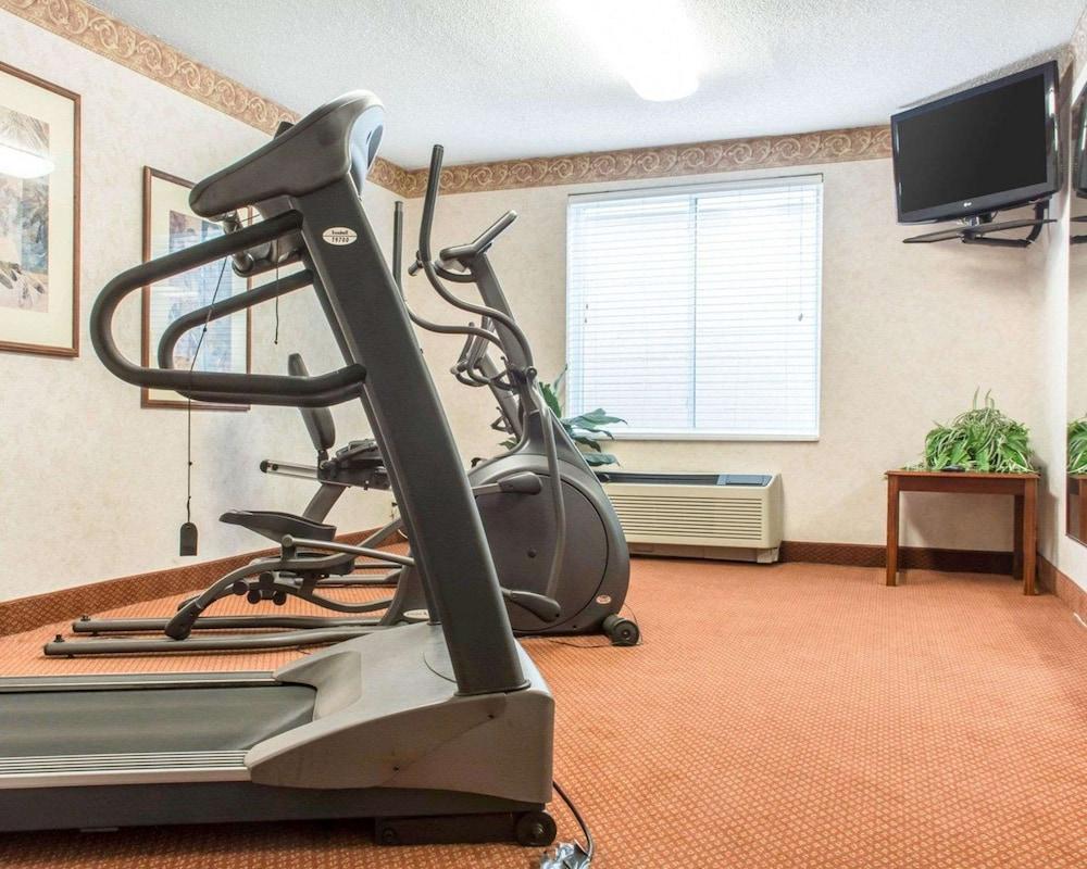 Quality Inn Geneseo photo 16