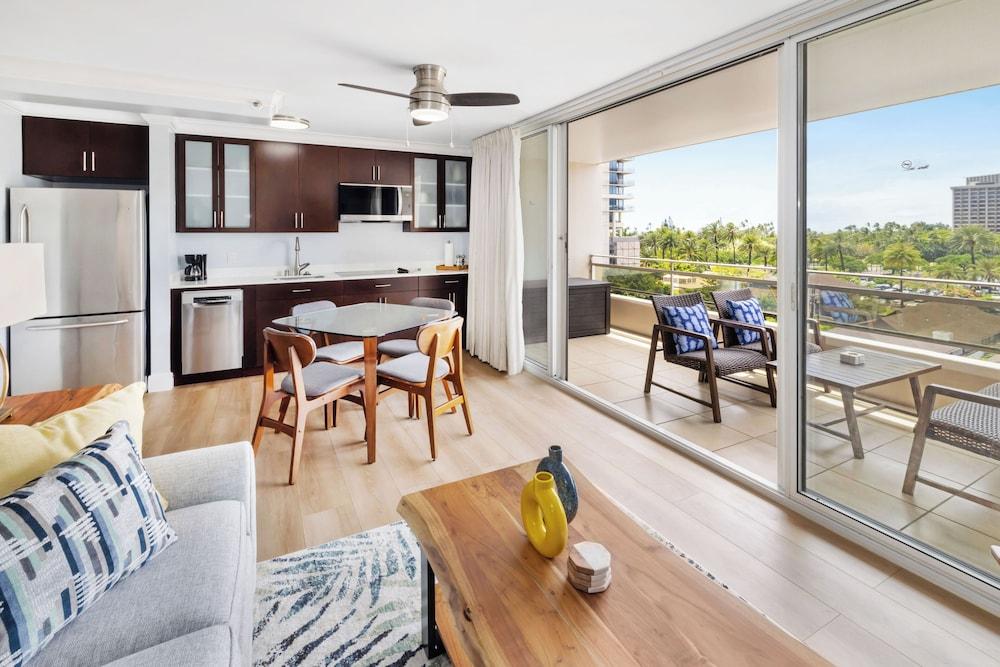 Regency on Beachwalk Waikiki by OUTRIGGER photo 83