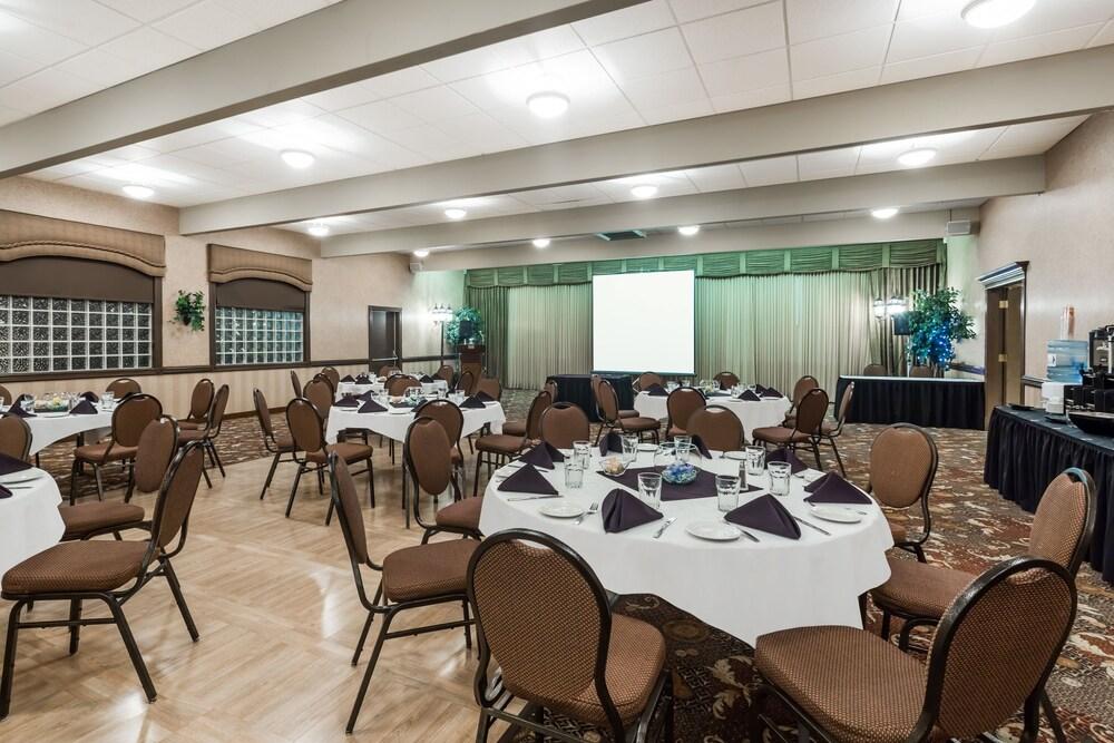 Wingate by Wyndham Erlanger / Florence / Cincinnati South photo 25