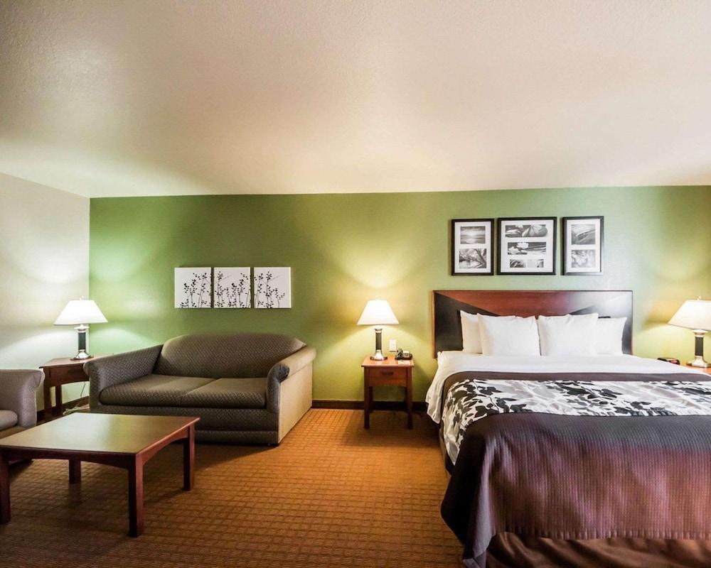 Sleep Inn & Suites Shamrock photo 23