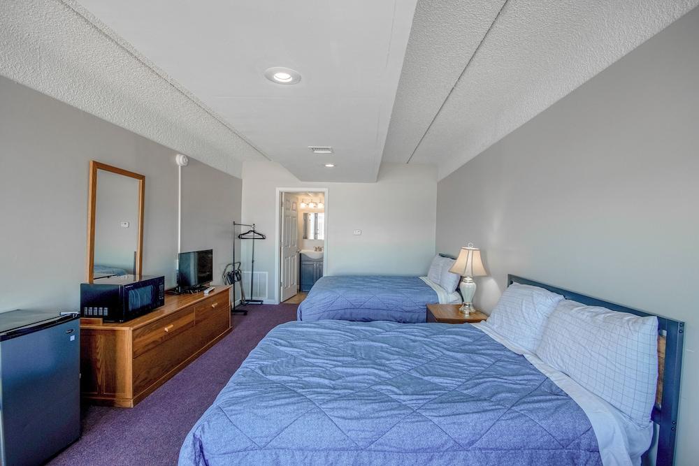OYO Crossroads Inn photo 23