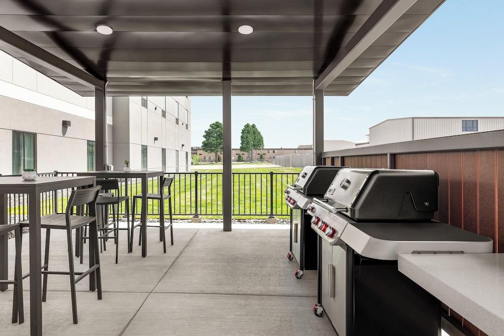 avid Hotel Bellefonte by IHG photo 2
