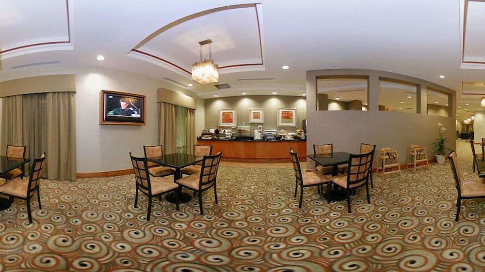 Comfort Suites Murfreesboro Shopping District photo 34