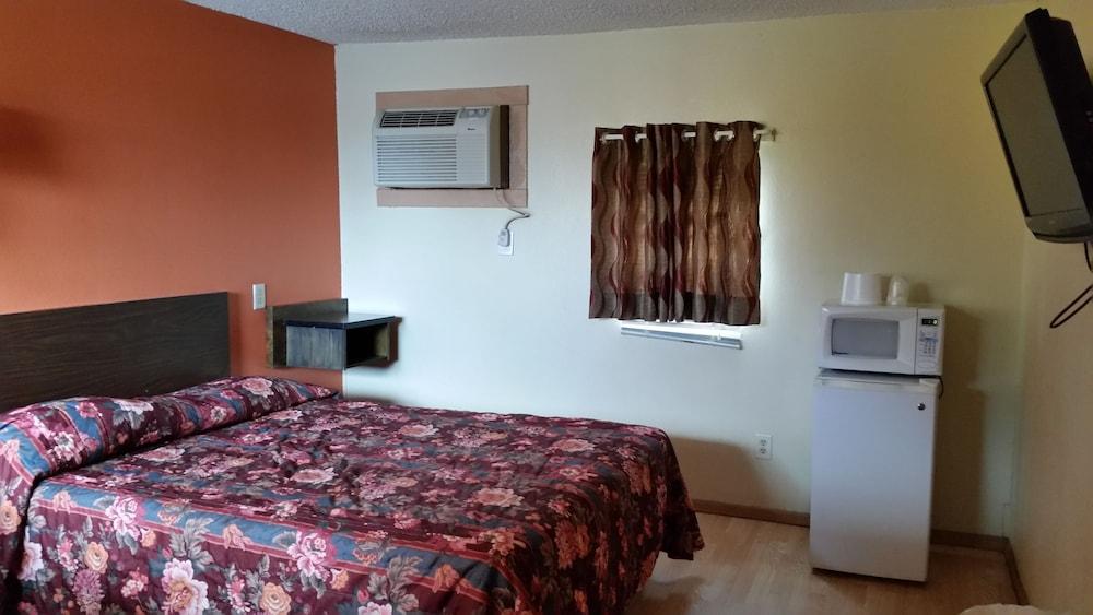 Mustang Motel photo 26