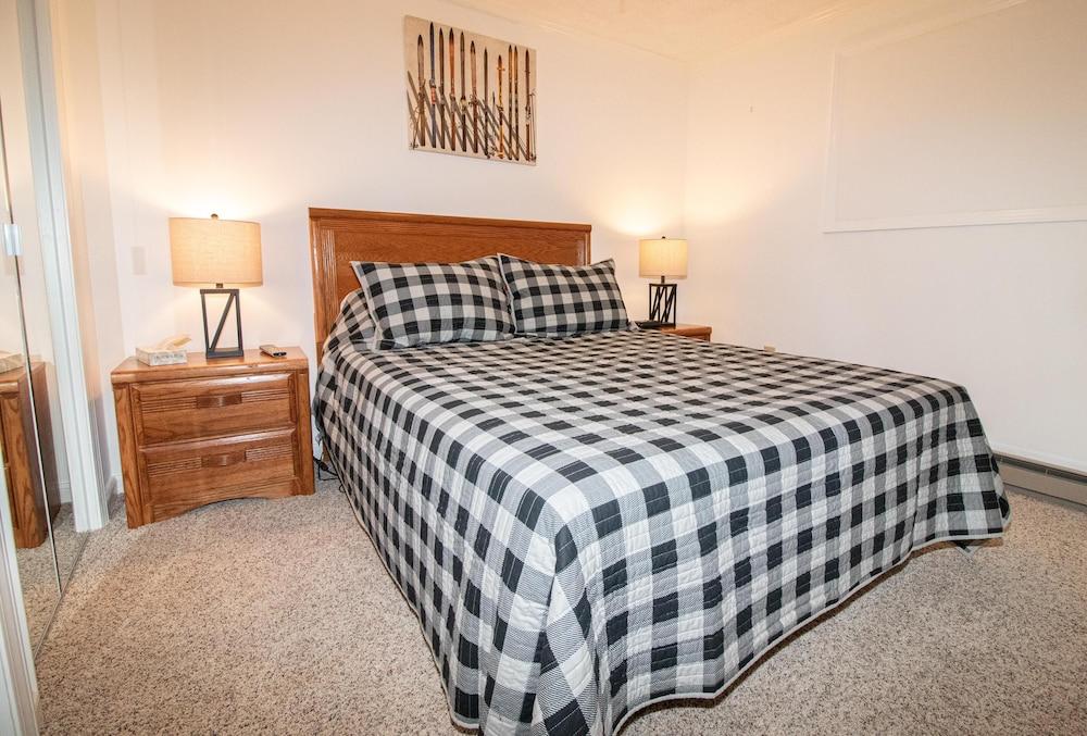 Mountaintop Condos photo 34