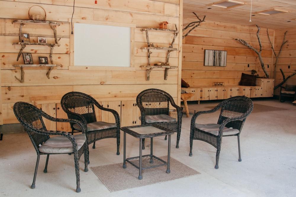 Wellnesste Lodge and Cabin Rentals photo 34