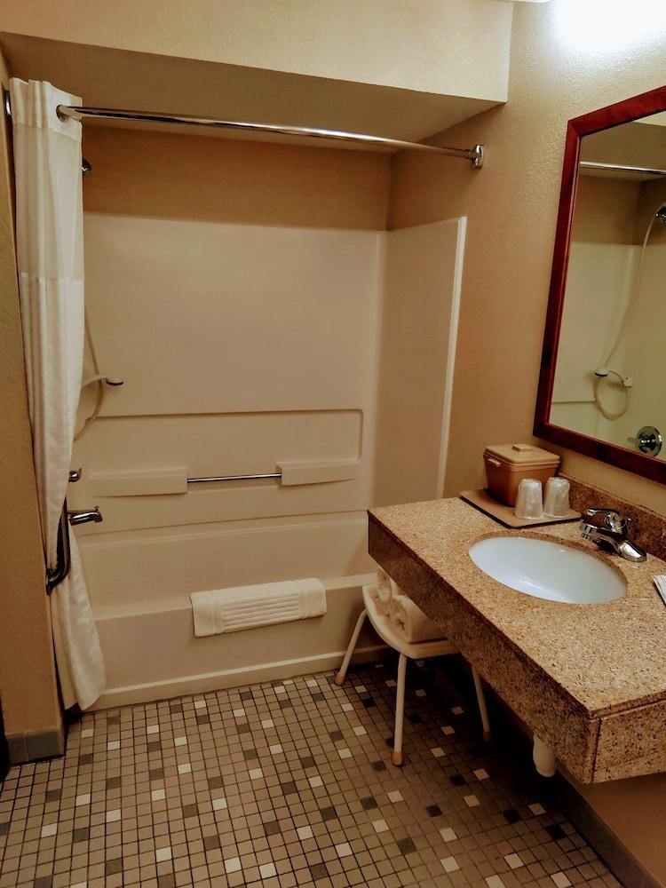 Comfort Inn Bellefontaine photo 20