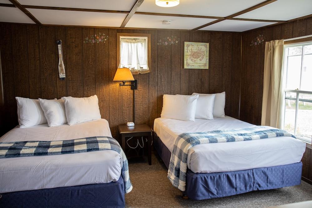 Isleview Motel and Cottages photo 22