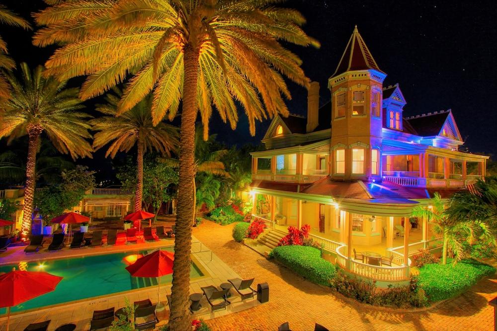 Southernmost House photo 69