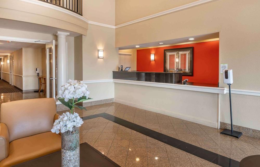 Extended Stay America Suites Indianapolis Northwest I465 photo 4