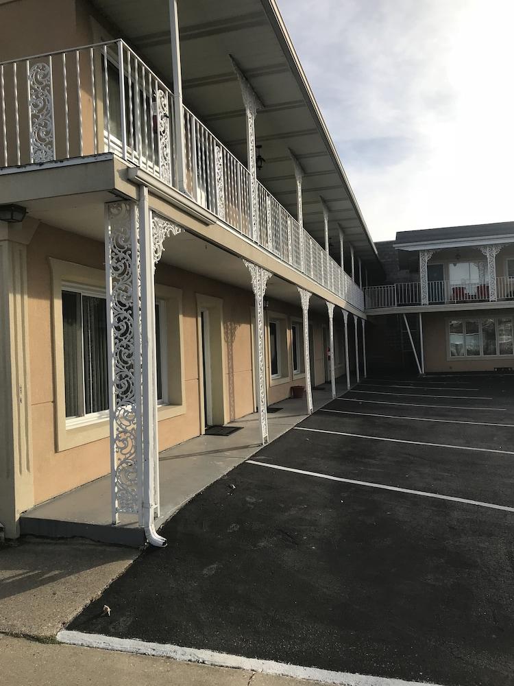 River Road Motel photo 29